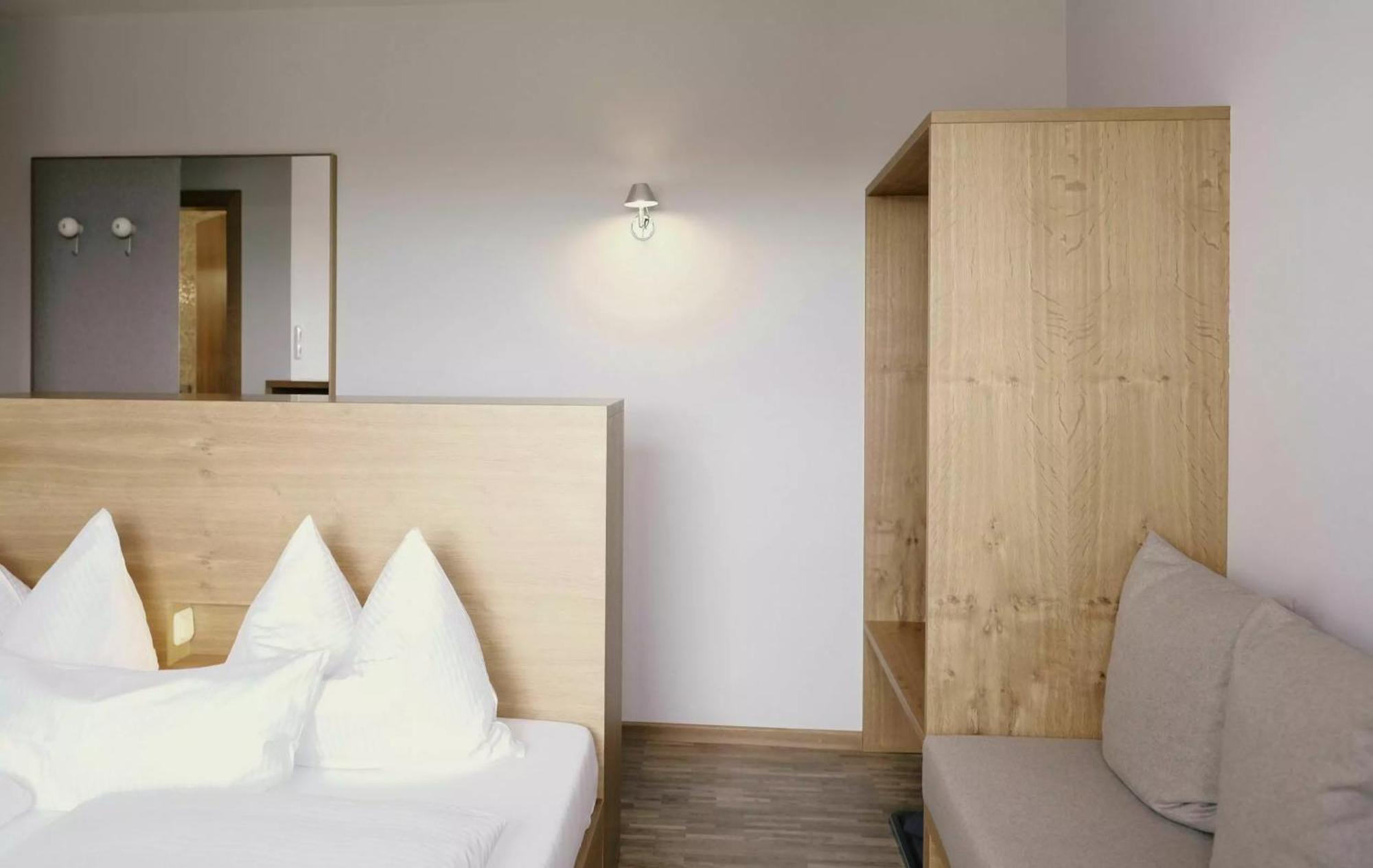 Hotel Sturm Bio- & Wellnesshotel In Der Rhoen Mellrichstadt Kamer foto